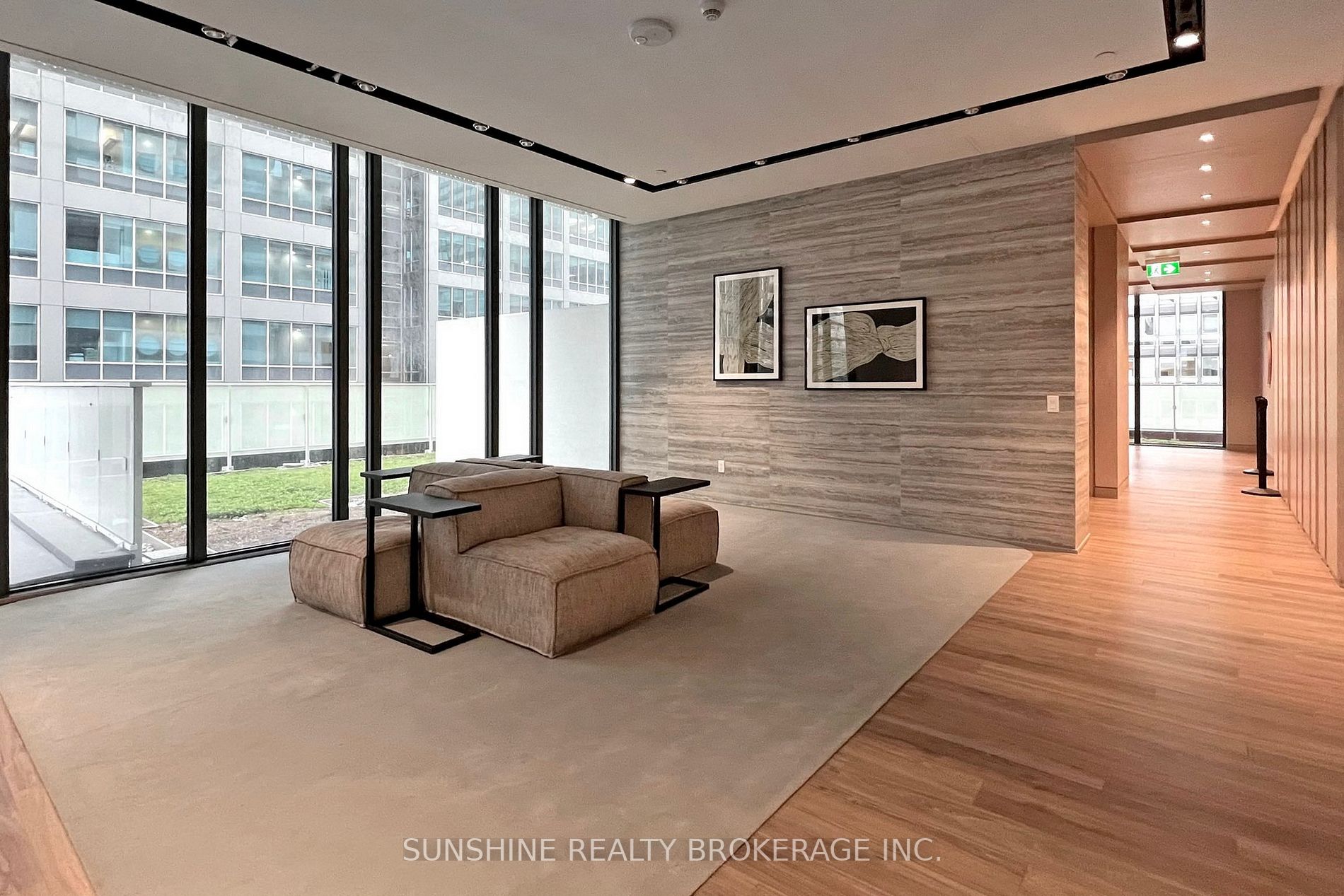 25 Richmond Street E, #422