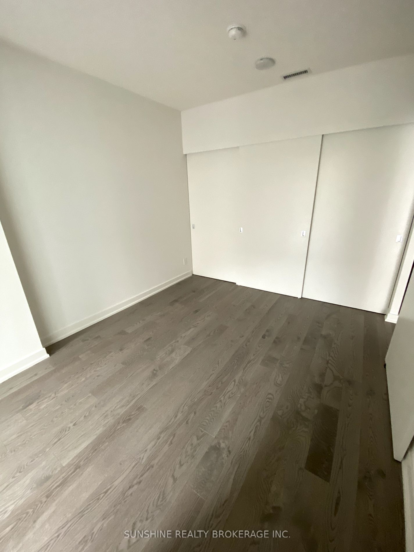 25 Richmond Street E, #422