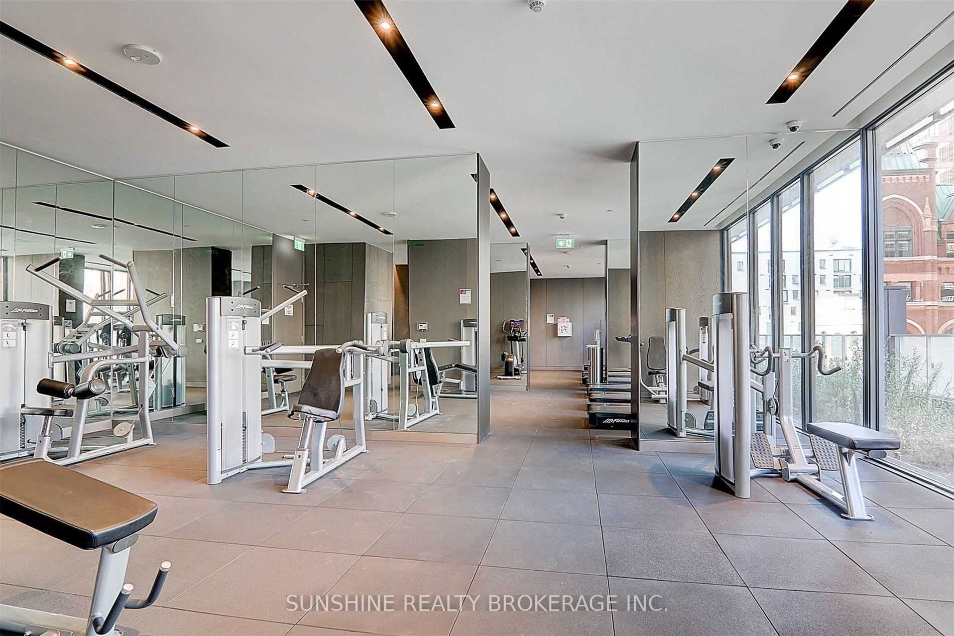 25 Richmond Street E, #422