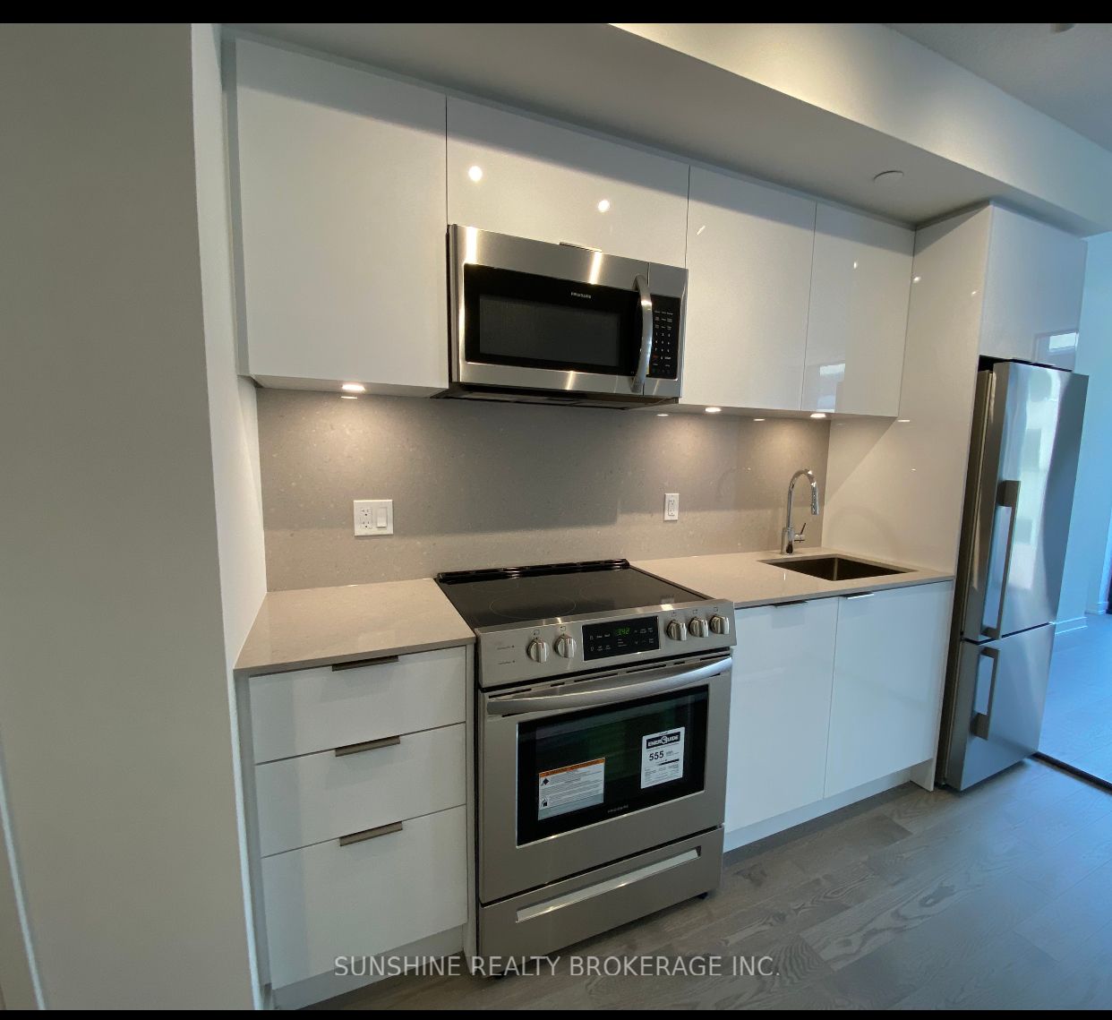 25 Richmond Street E, #422