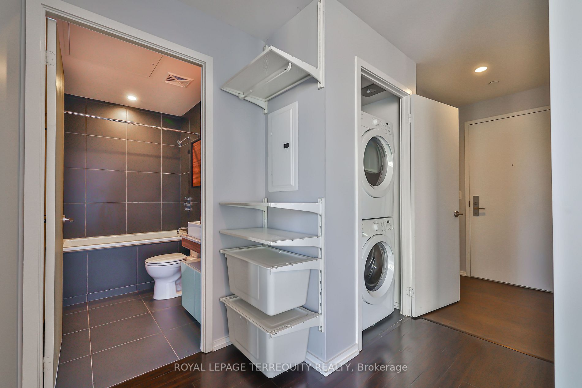 75 st nicholas Street, #1609