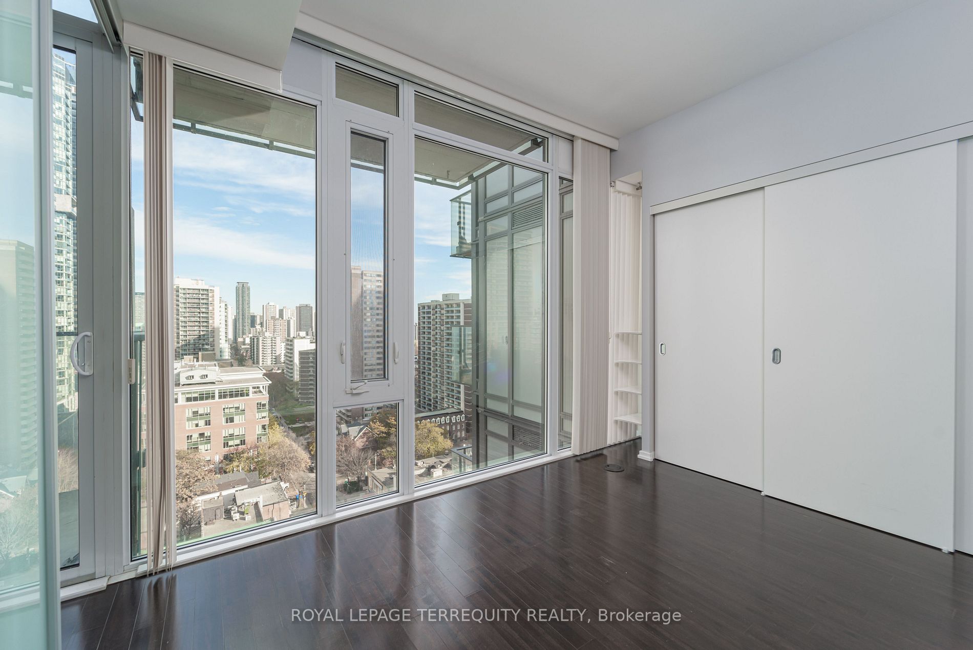 75 st nicholas Street, #1609