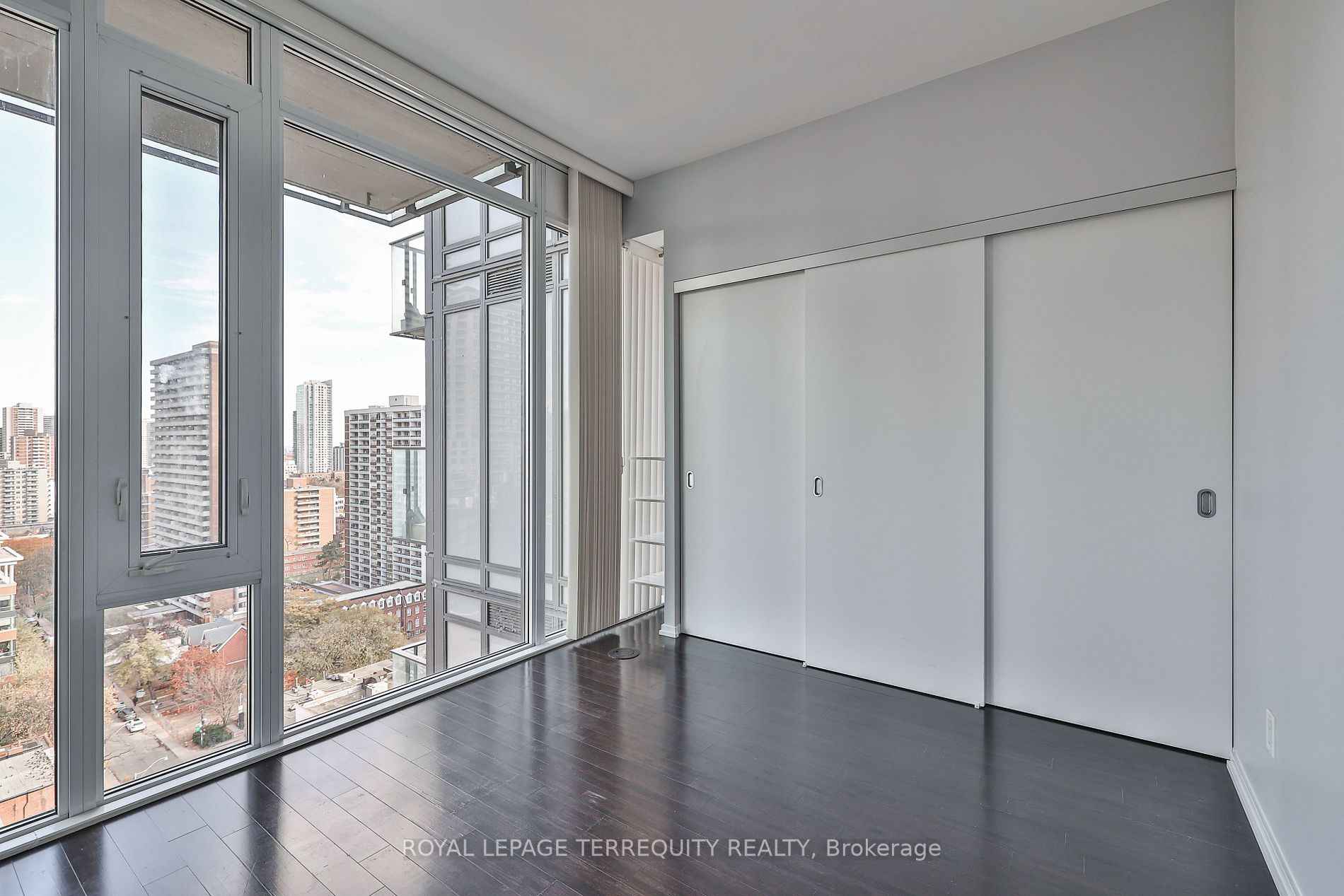 75 st nicholas Street, #1609