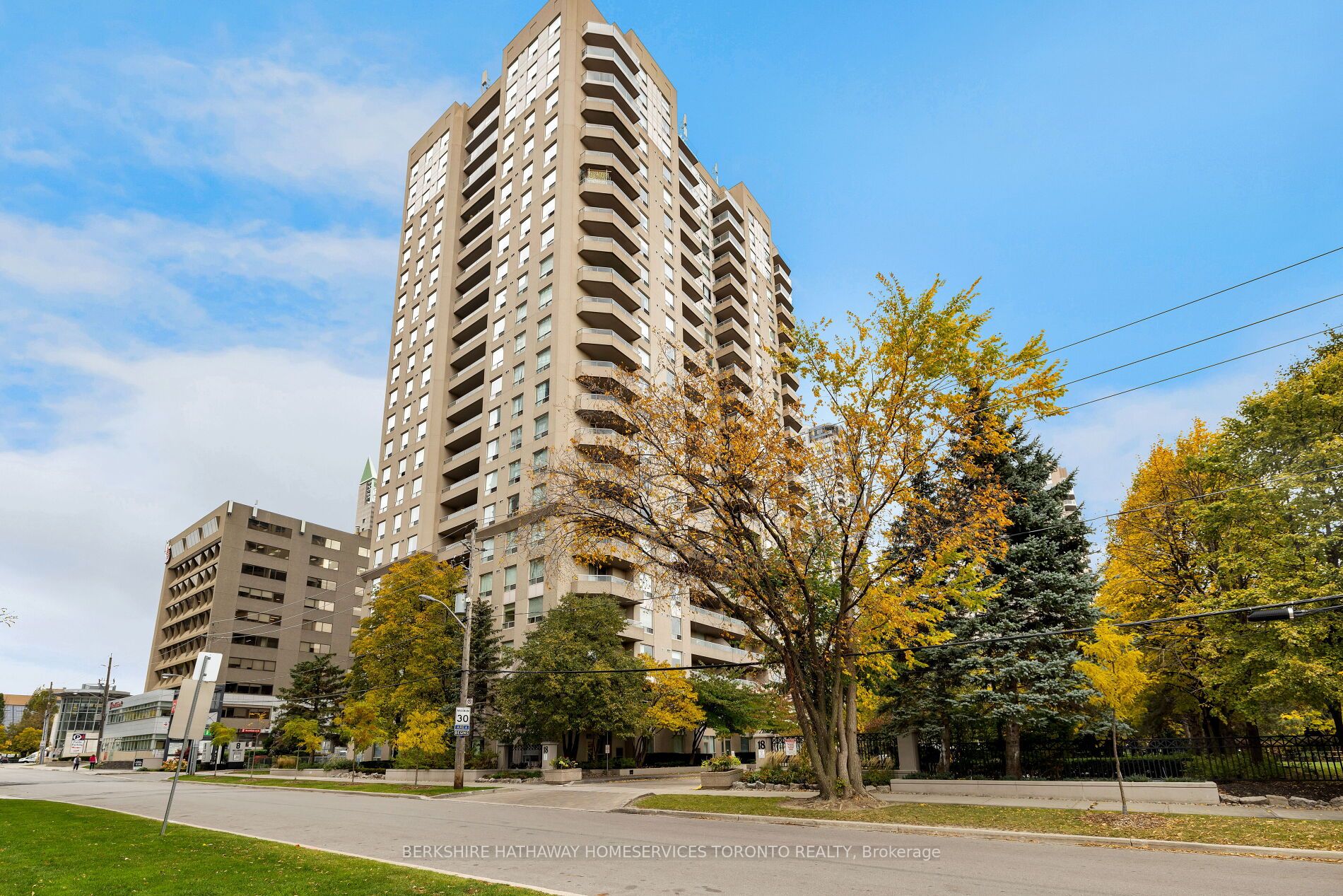 18 Hillcrest Ave, #1602