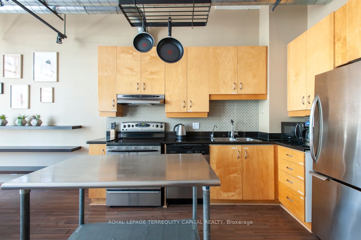 188 Eglinton Ave E, #509