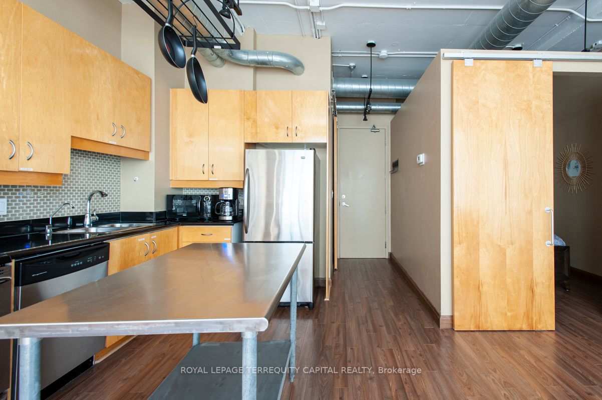 188 Eglinton Ave E, #509