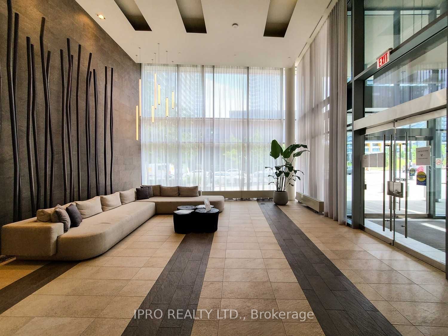 72 Esther Shiner Blvd, #203