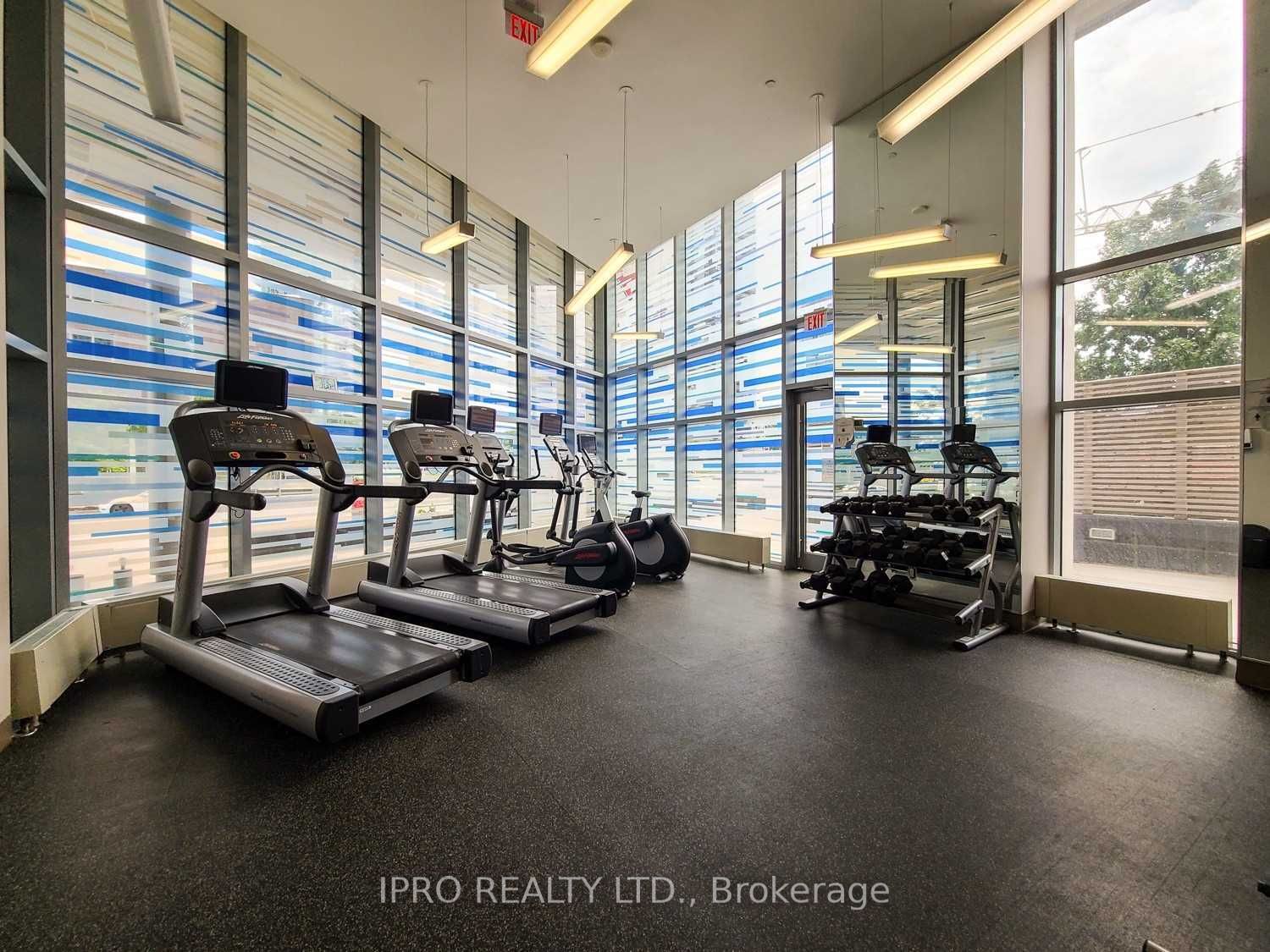 72 Esther Shiner Blvd, #203