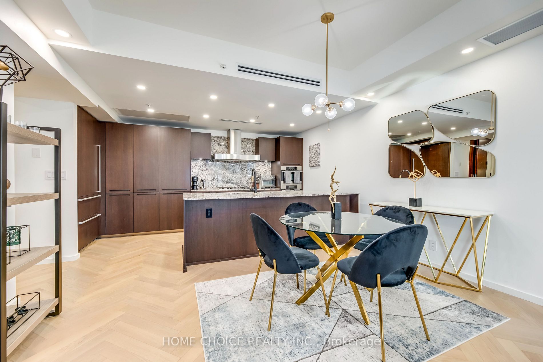 180 University Ave, #2308