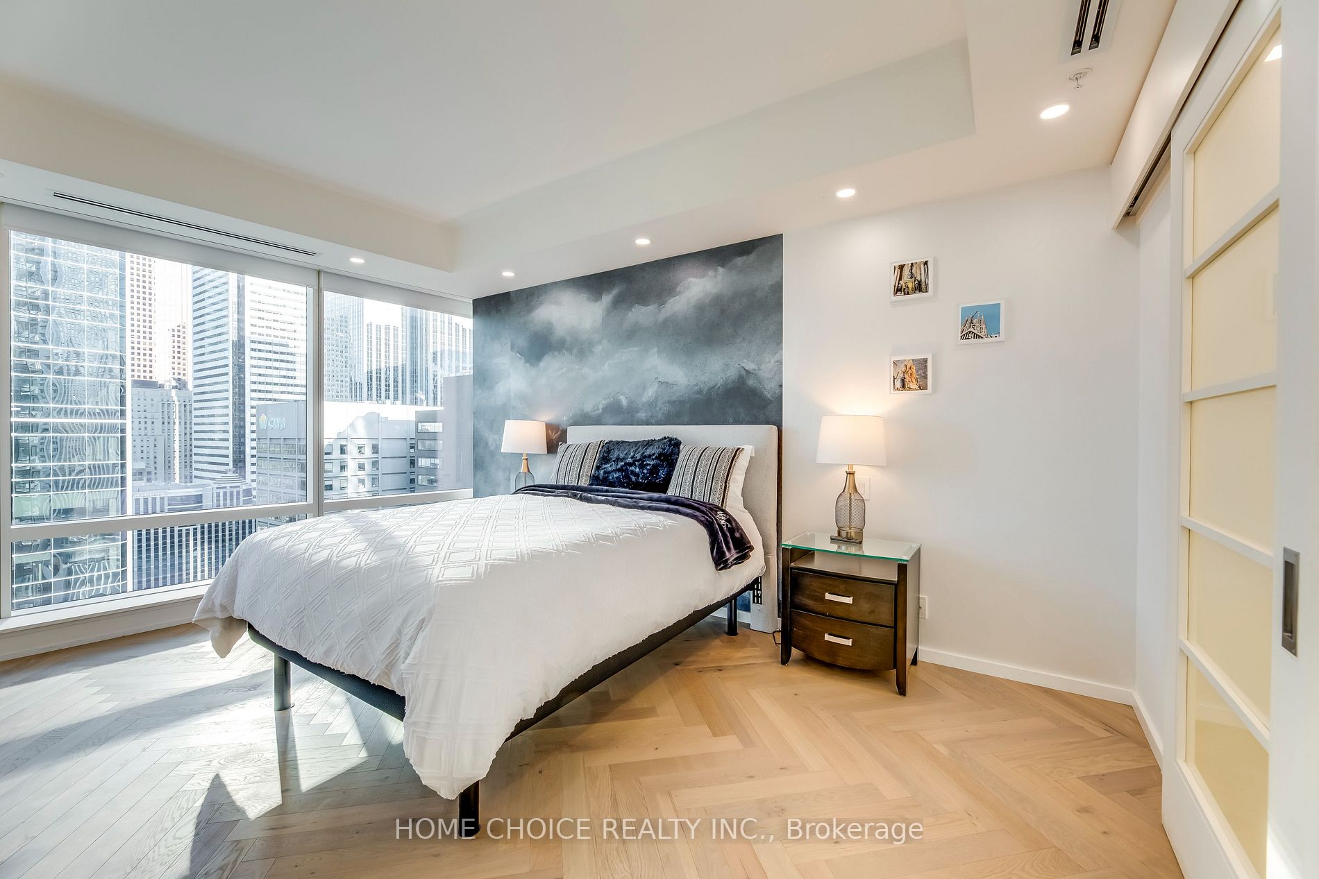 180 University Ave, #2308
