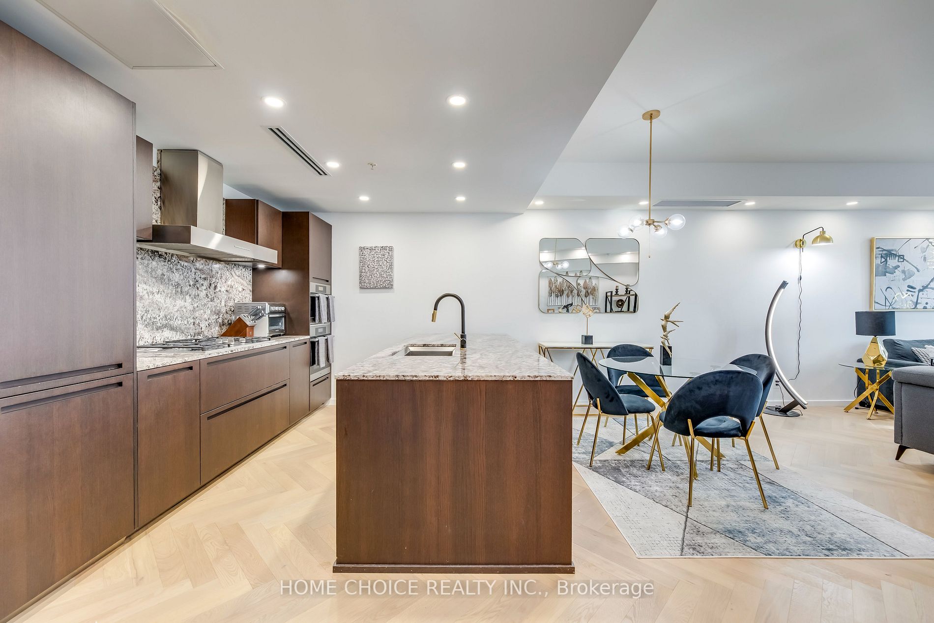 180 University Ave, #2308