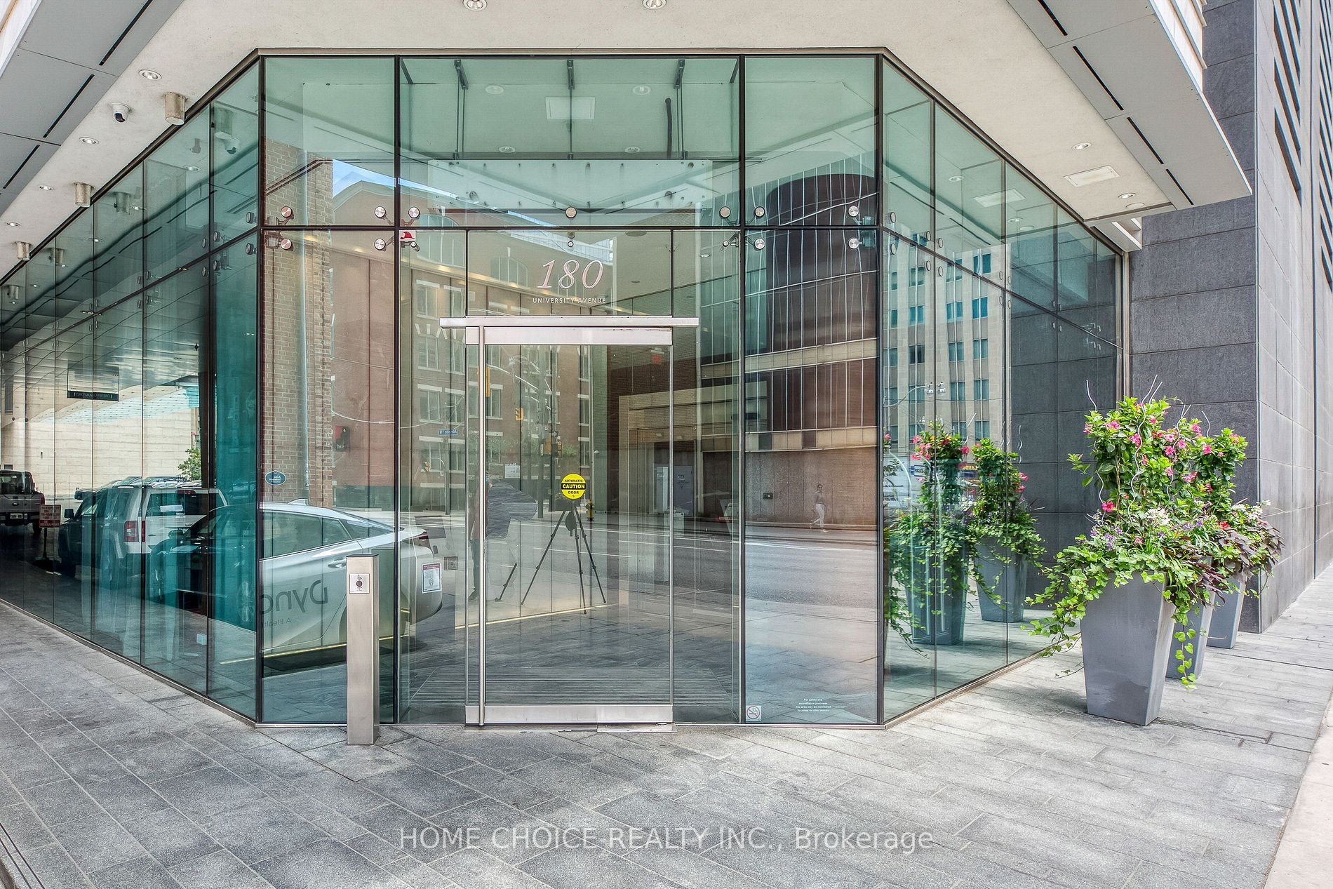 180 University Ave, #2308