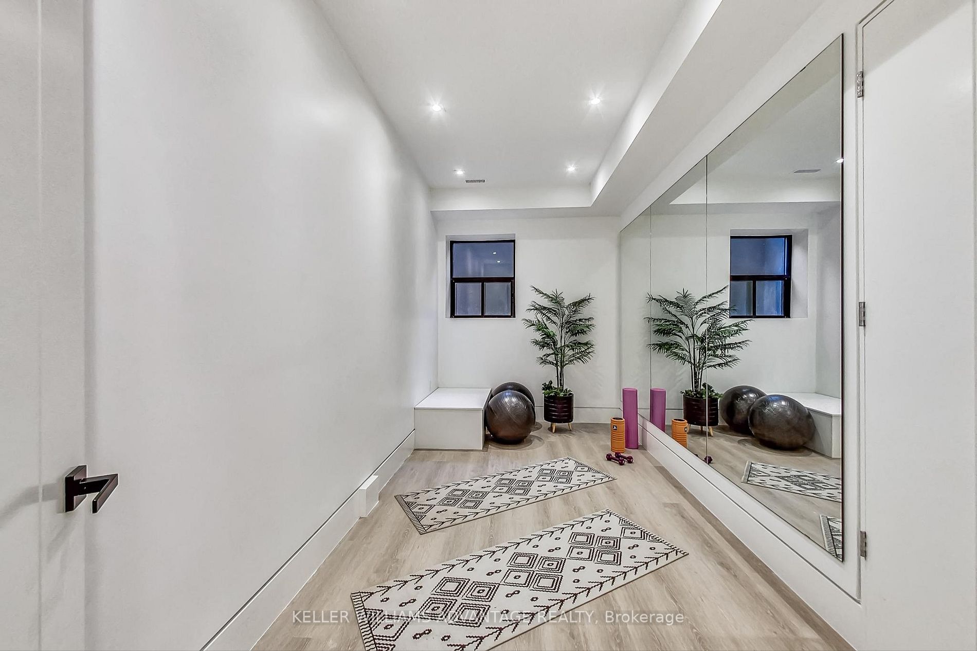 78 Glenrose Ave