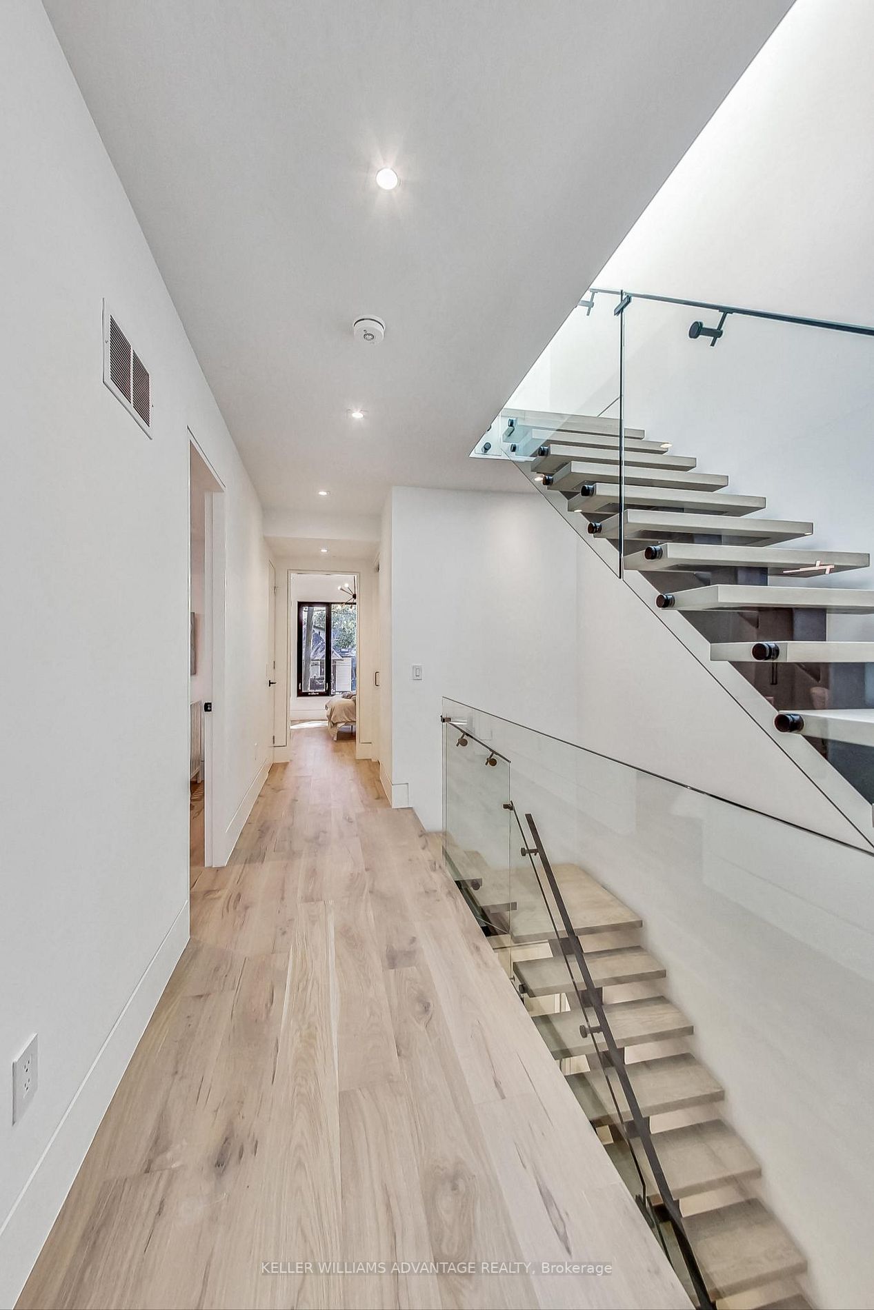 78 Glenrose Ave