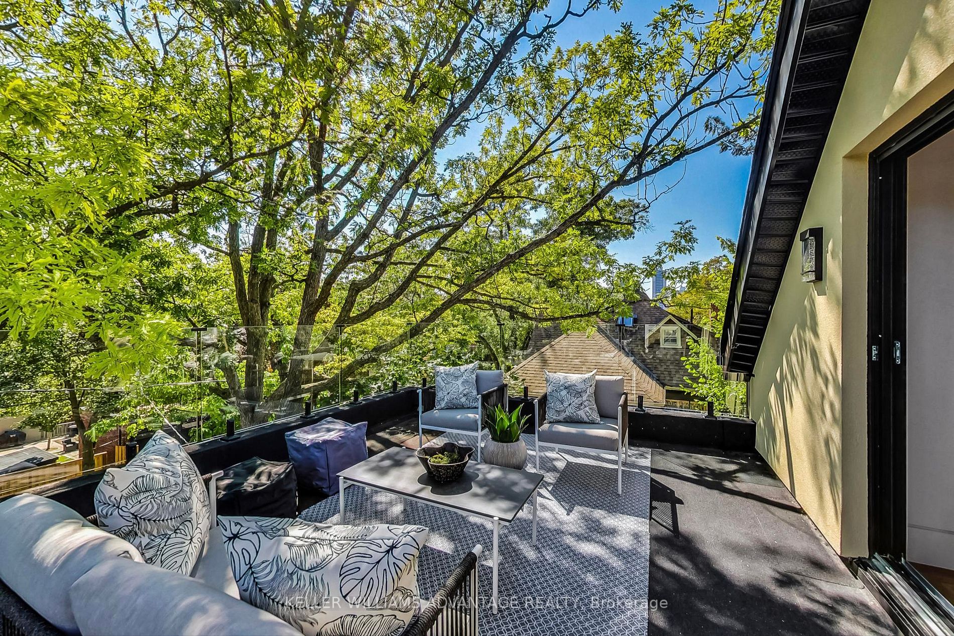 78 Glenrose Ave