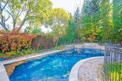 230 Dunvegan Rd