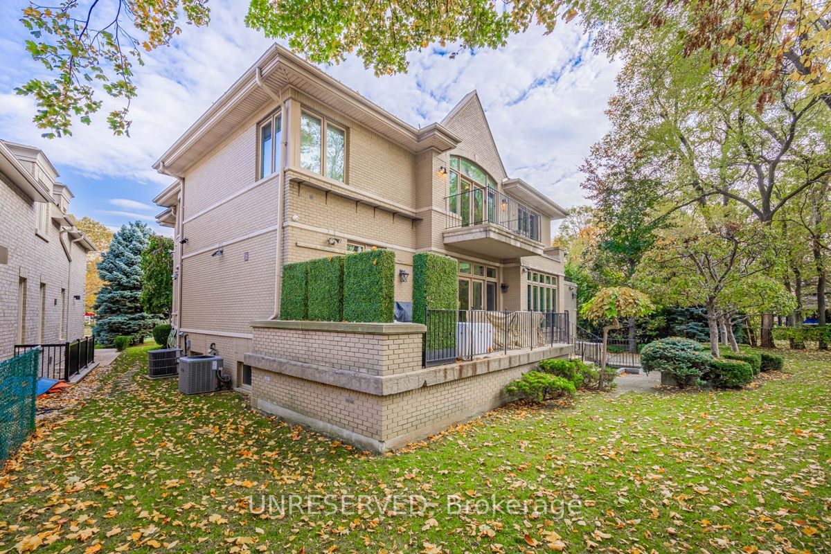 136 Dalemount Ave
