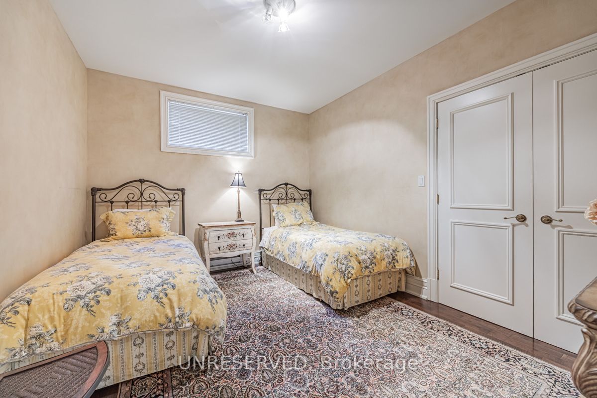 136 Dalemount Ave