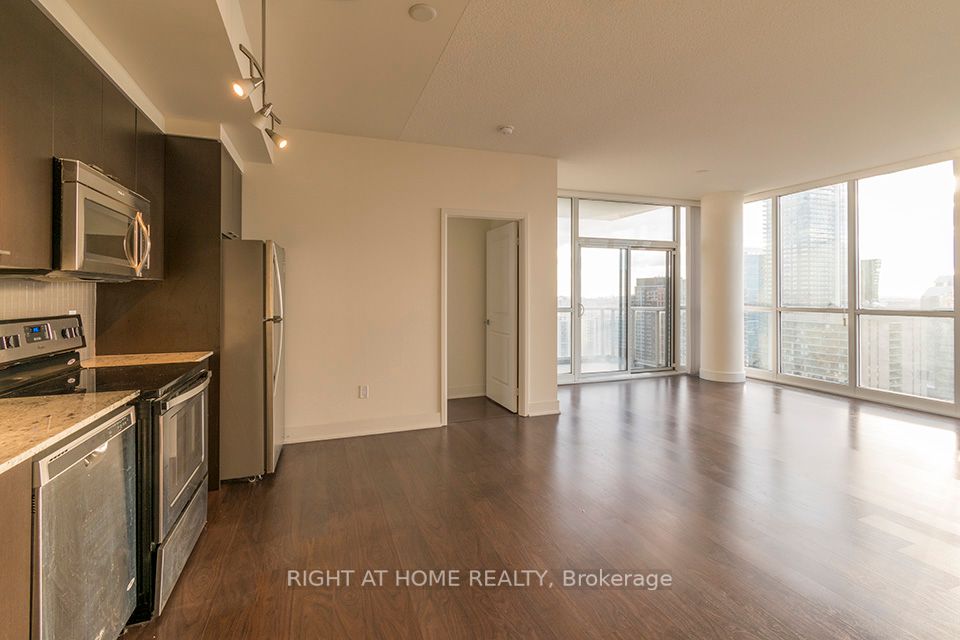 88 Sheppard Ave E, #3204