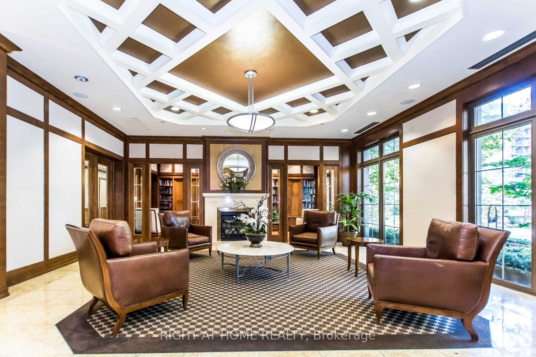 80 Harrison Garden Blvd, #316