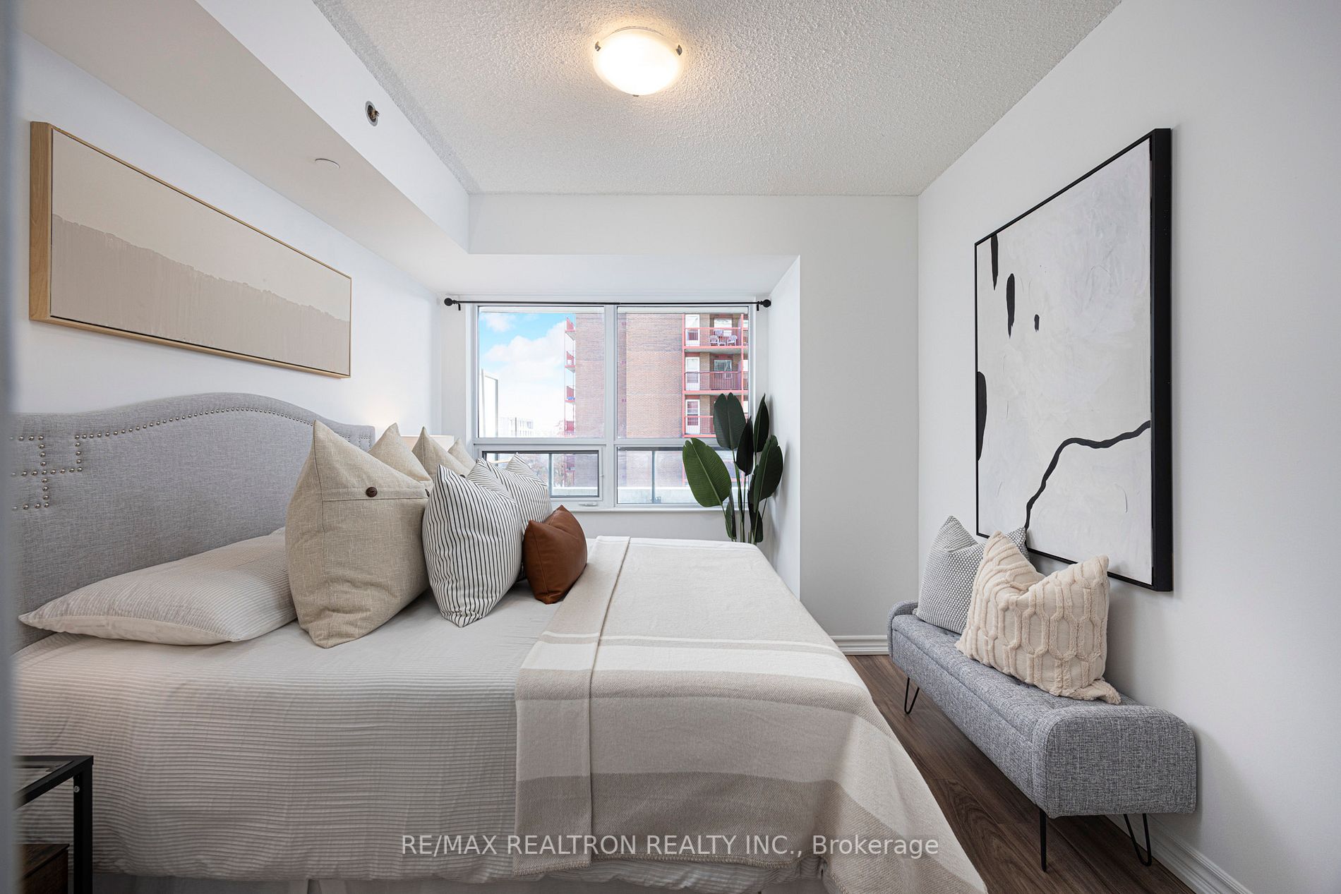 35 Saranac Blvd, #519