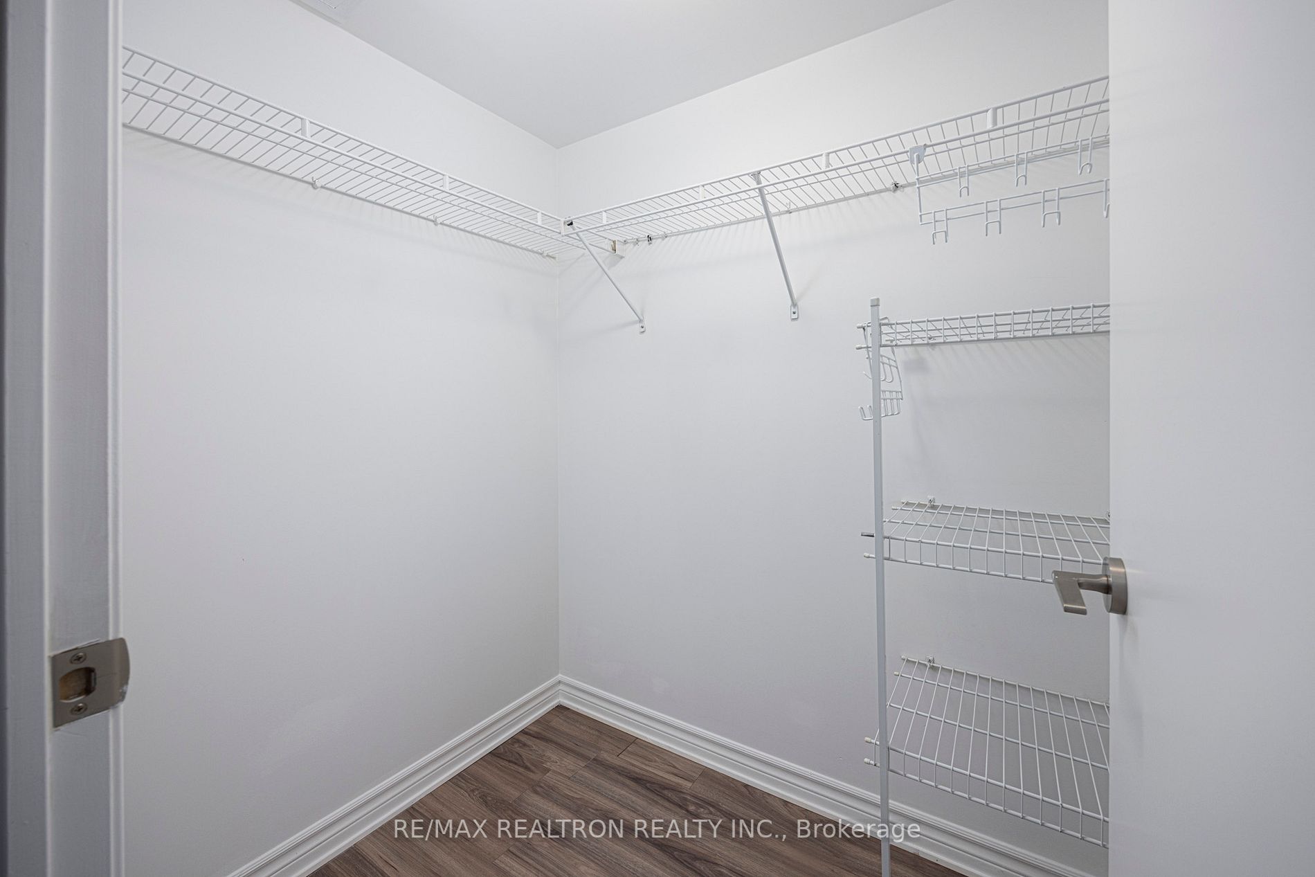 35 Saranac Blvd, #519
