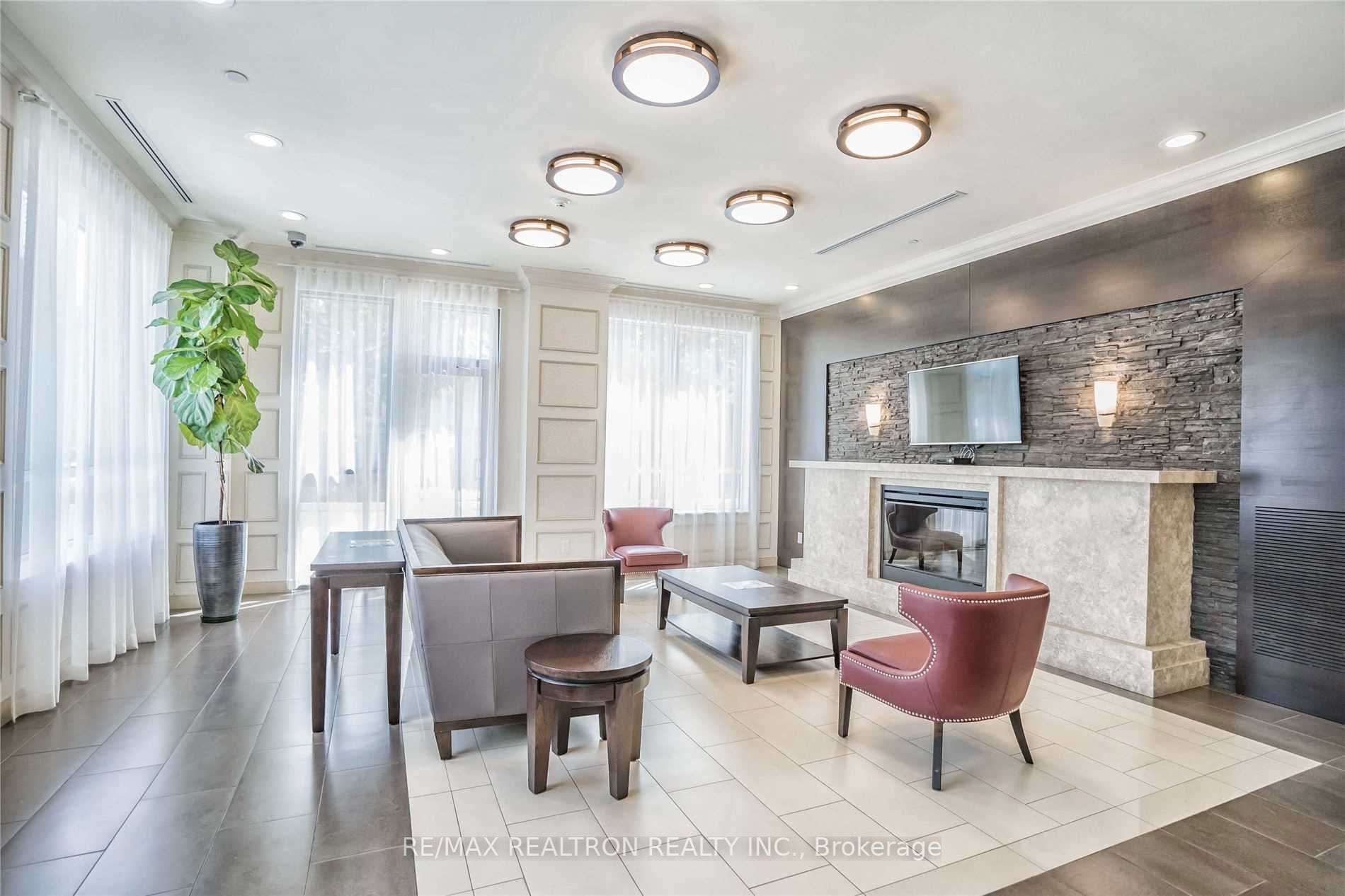 35 Saranac Blvd, #519