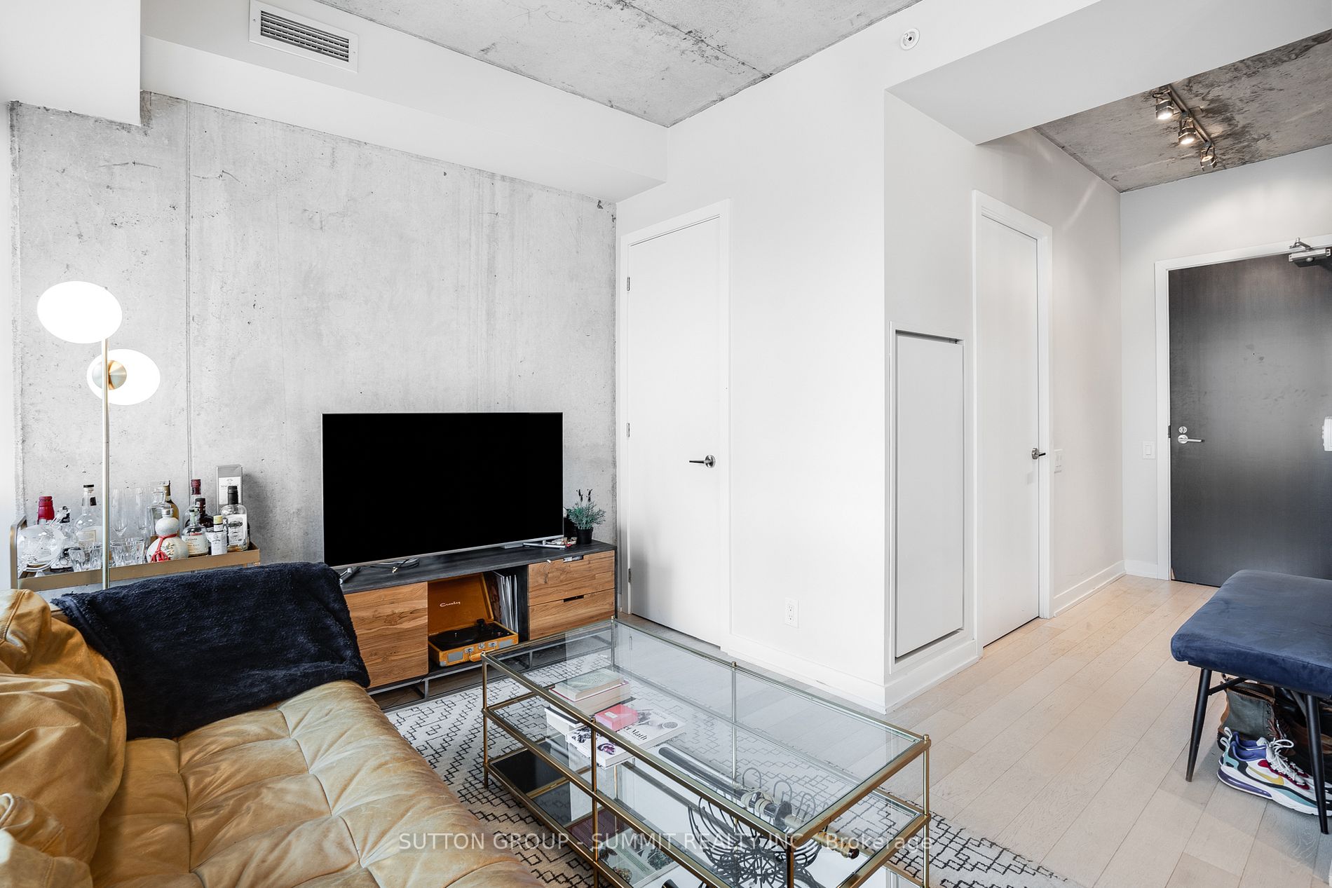 11 Charlotte St, #2501