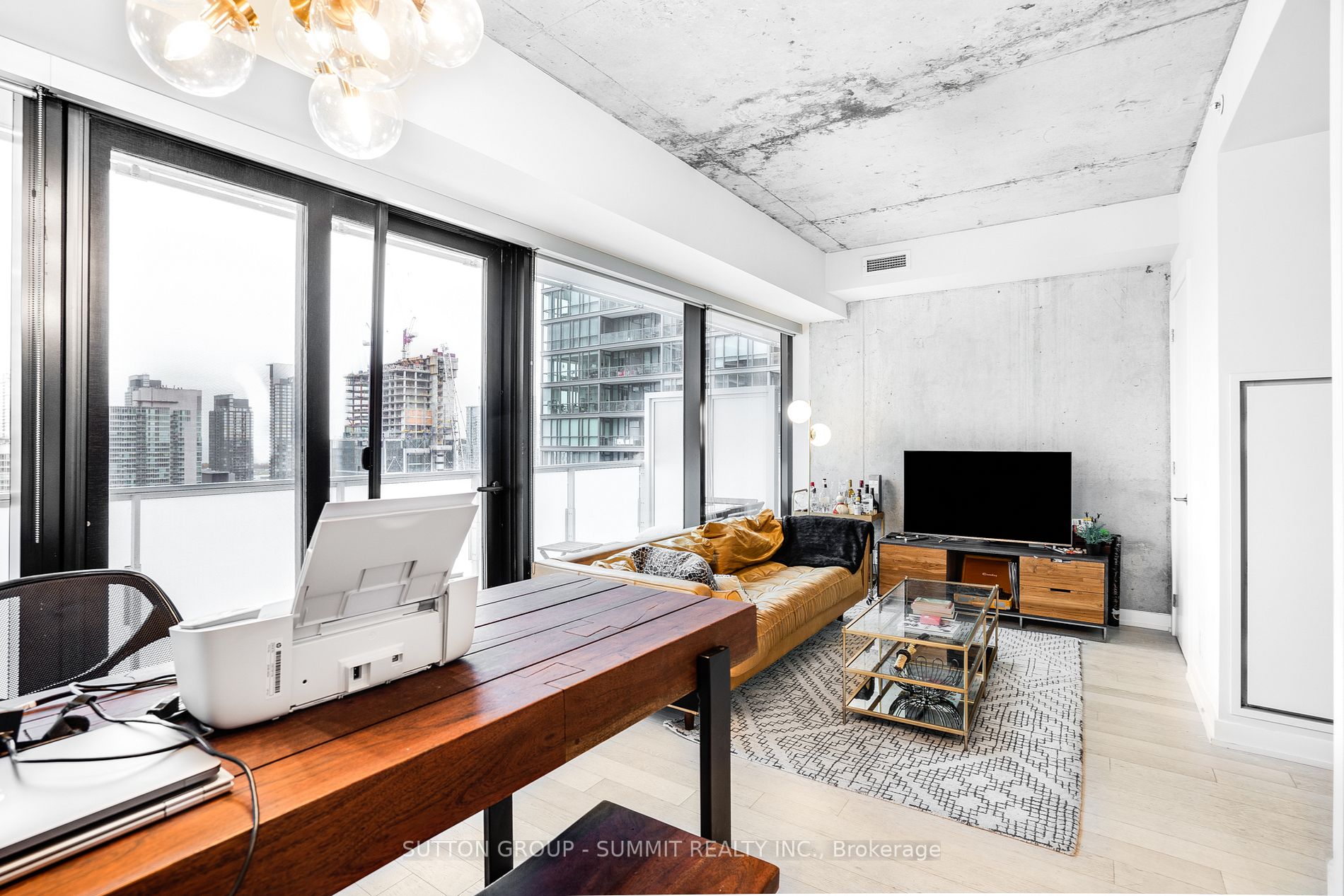 11 Charlotte St, #2501