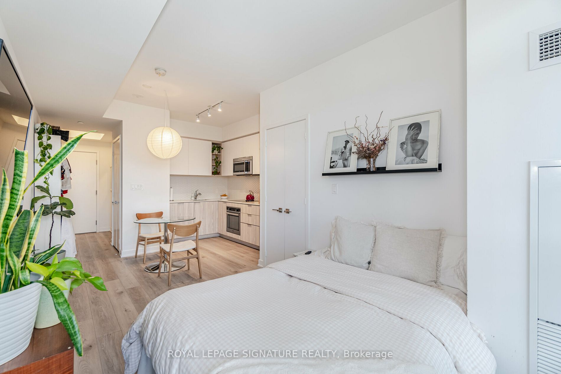 50 Ordnance St, #1408