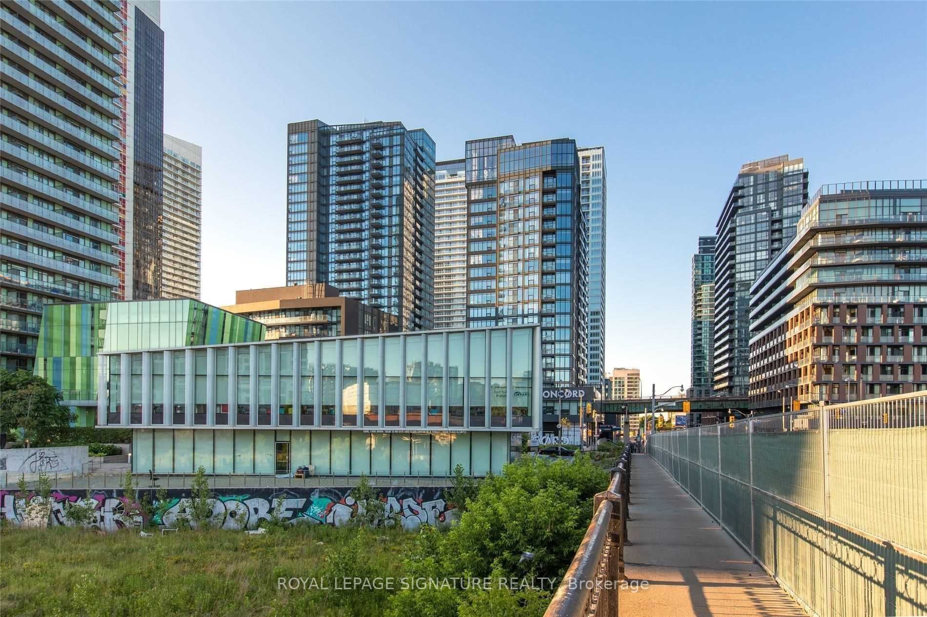 19 Bathurst St, #1812