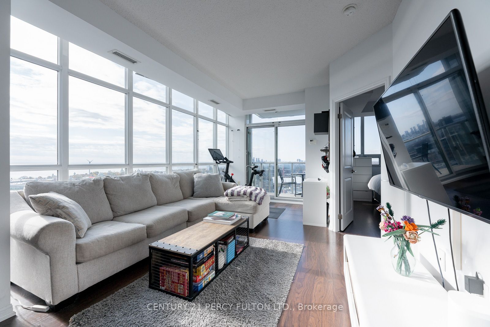 125 Western Battery Rd, #2210