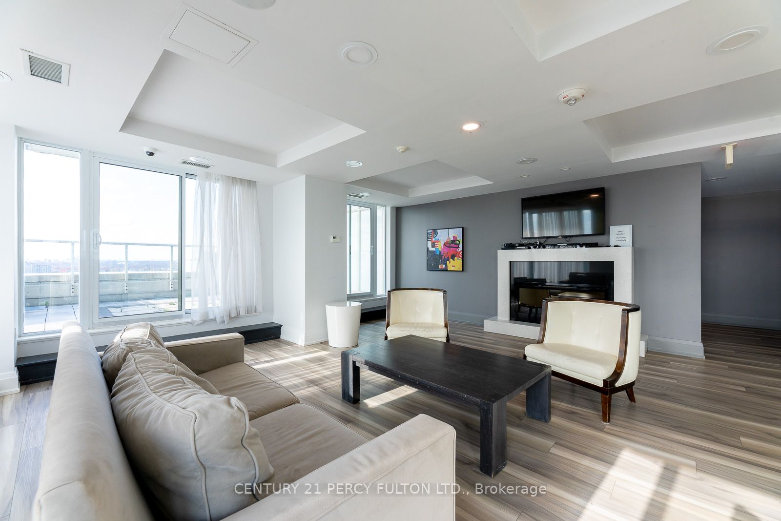 125 Western Battery Rd, #2210