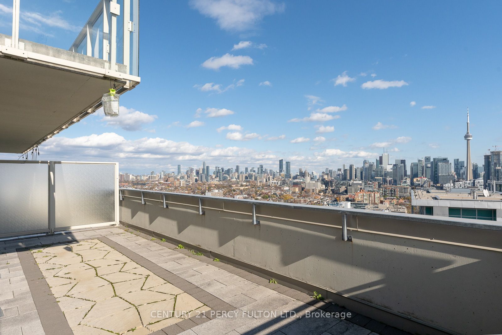 125 Western Battery Rd, #2210