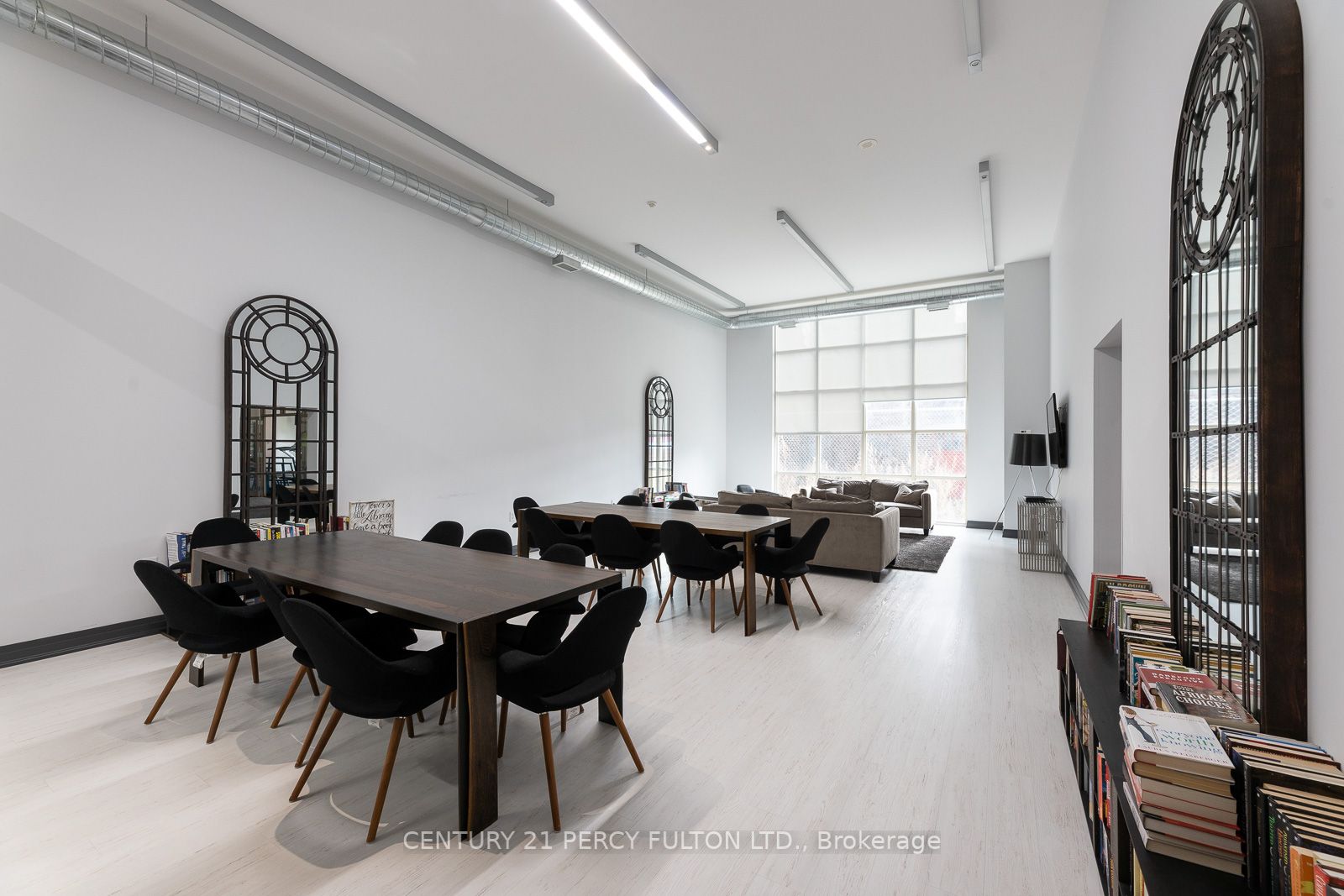 125 Western Battery Rd, #2210