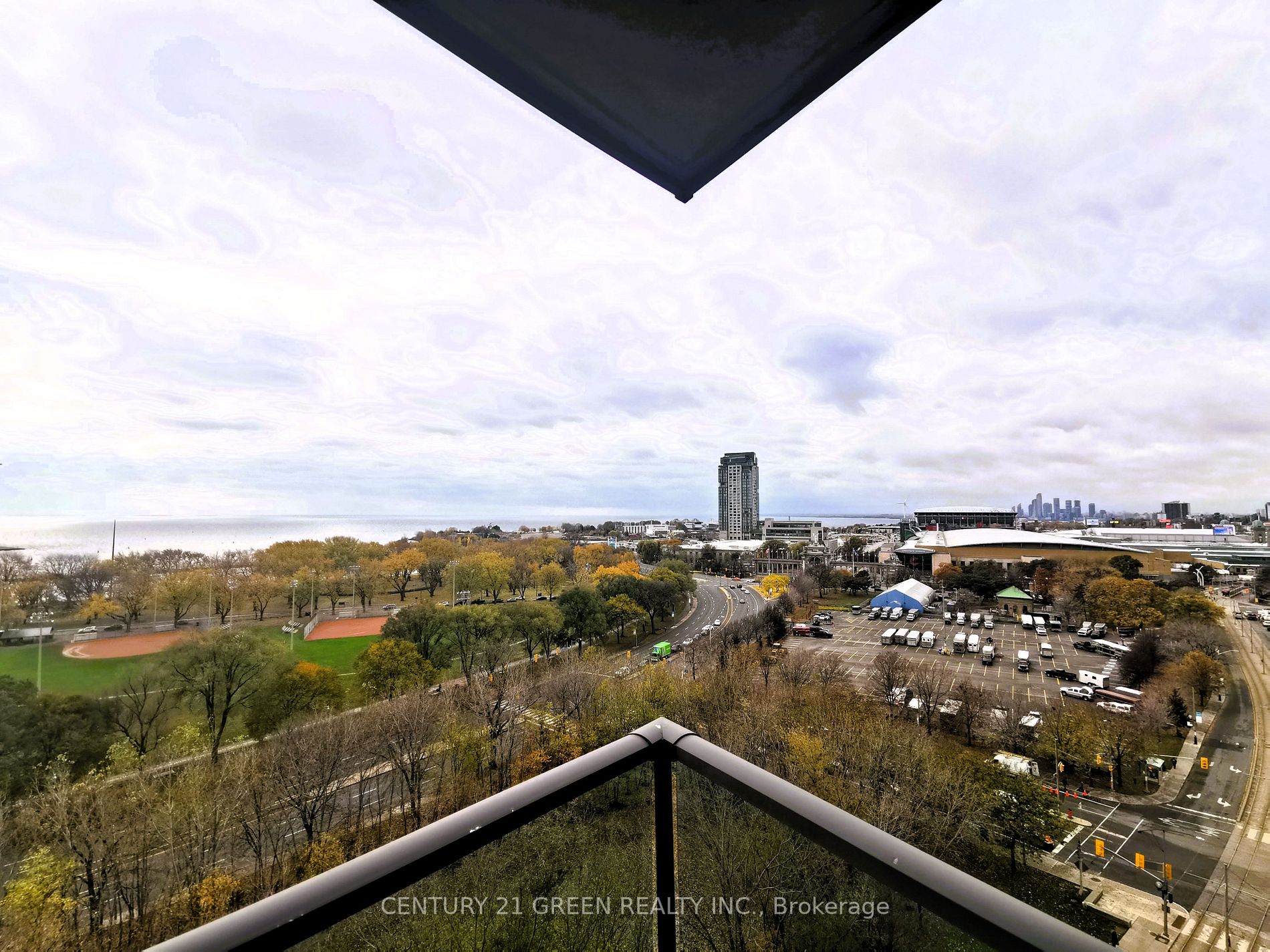 219 Fort York Blvd, #1409