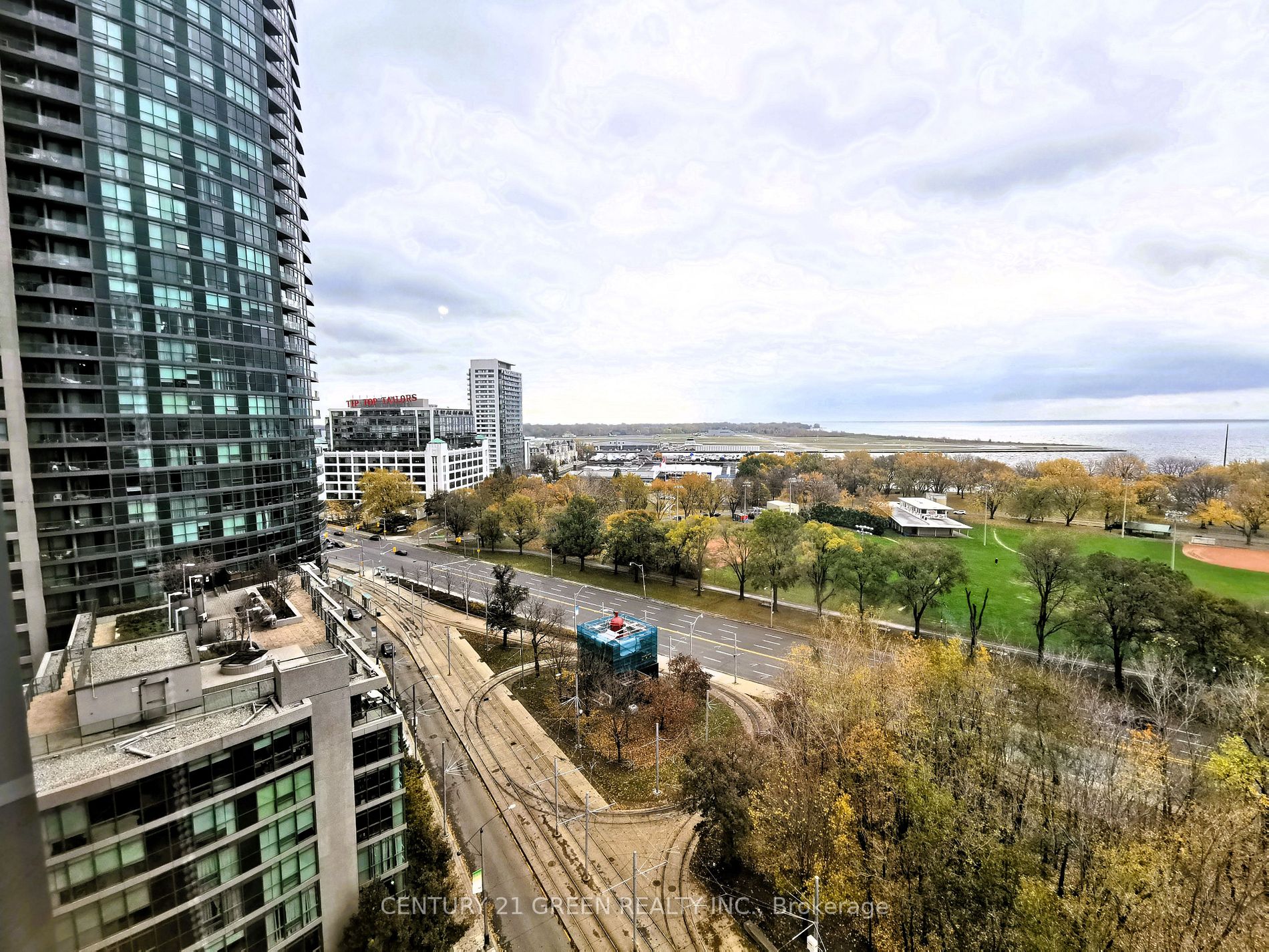 219 Fort York Blvd, #1409