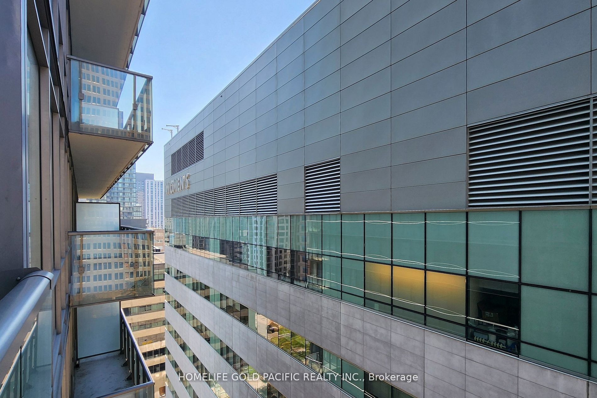 832 Bay Street, #1202