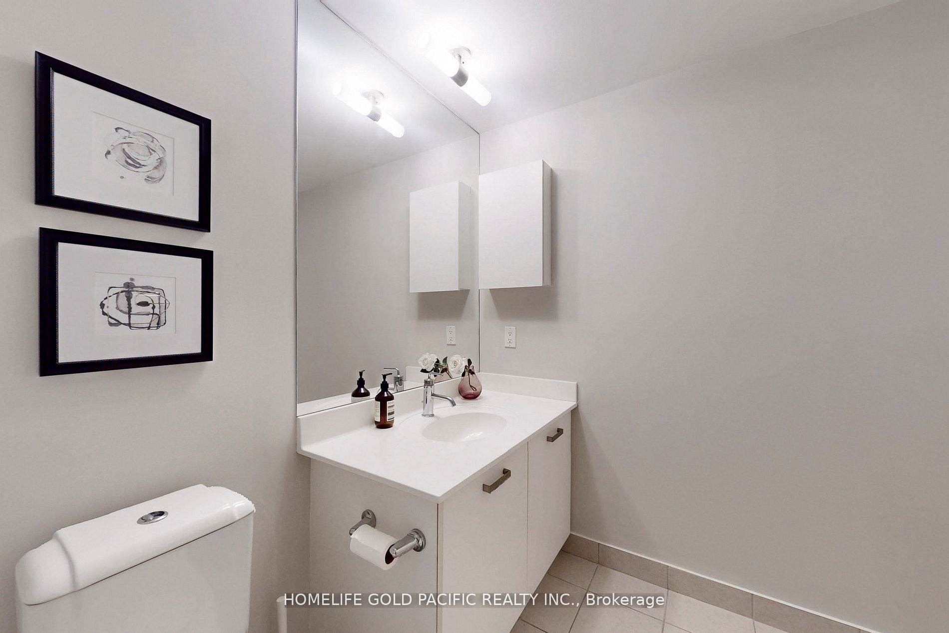 832 Bay Street, #1202