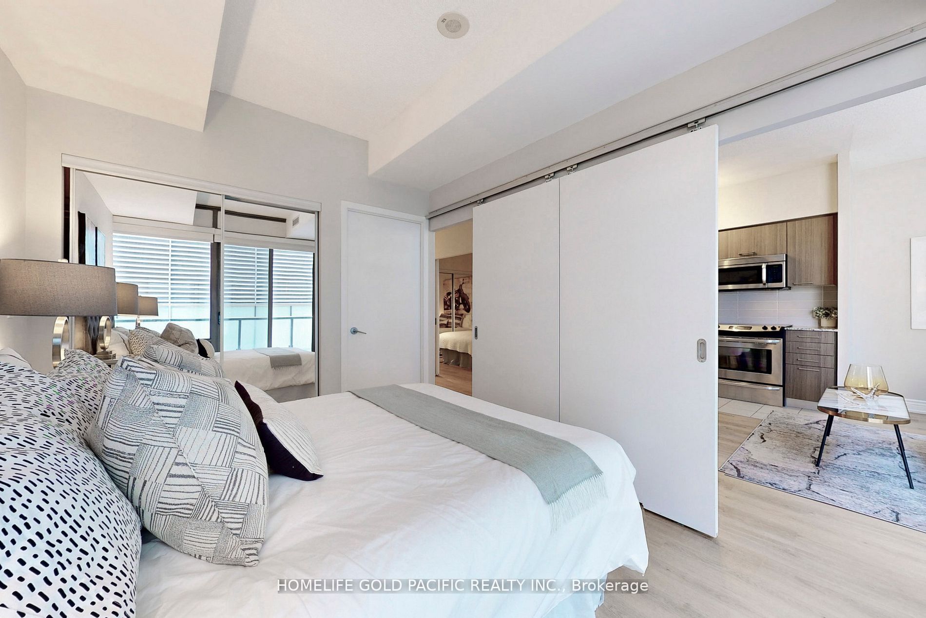 832 Bay Street, #1202