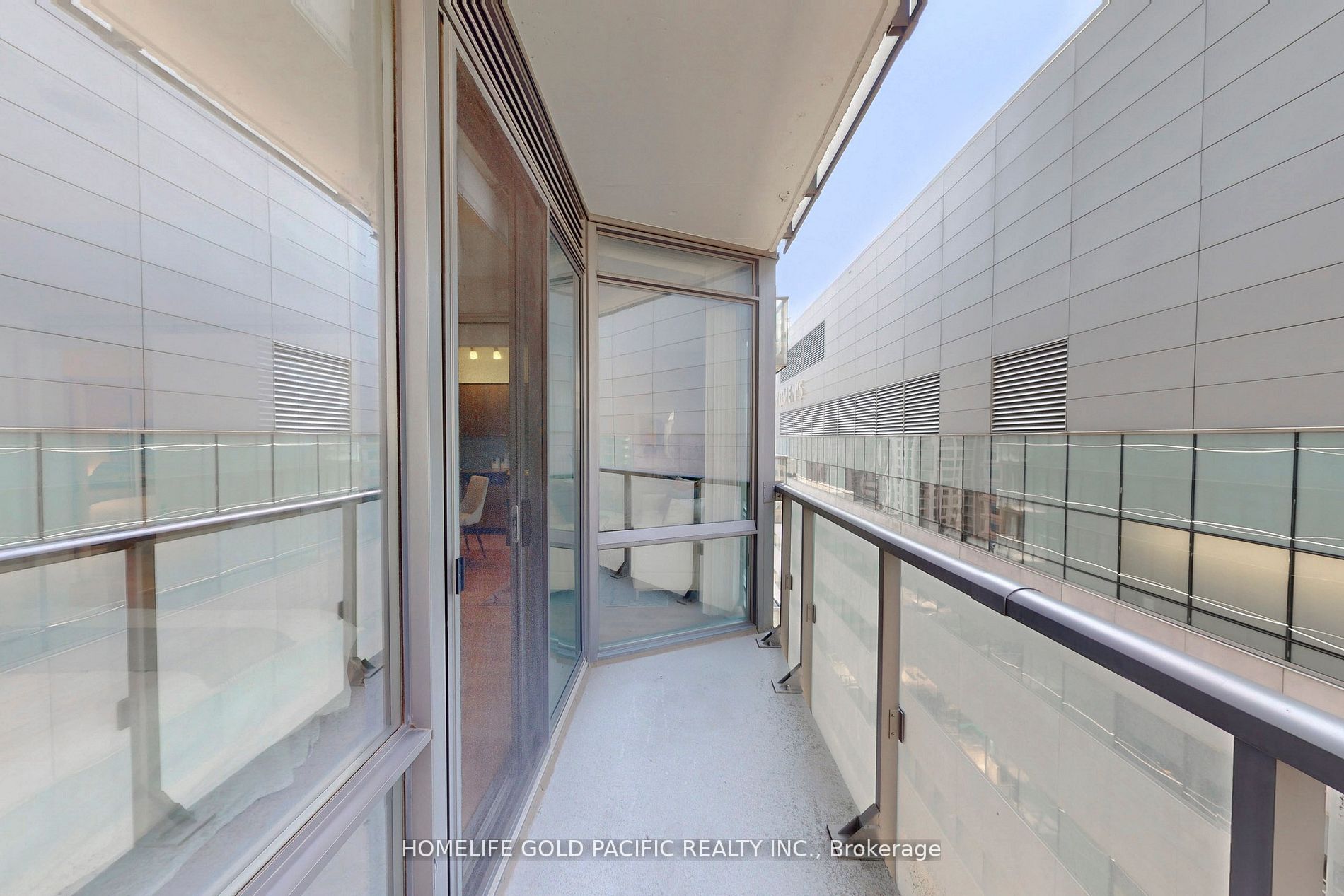 832 Bay Street, #1202