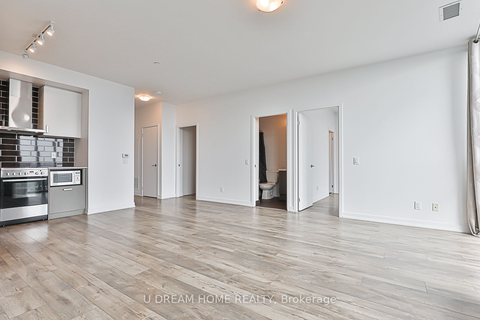 125 Redpath Ave, #Ph111