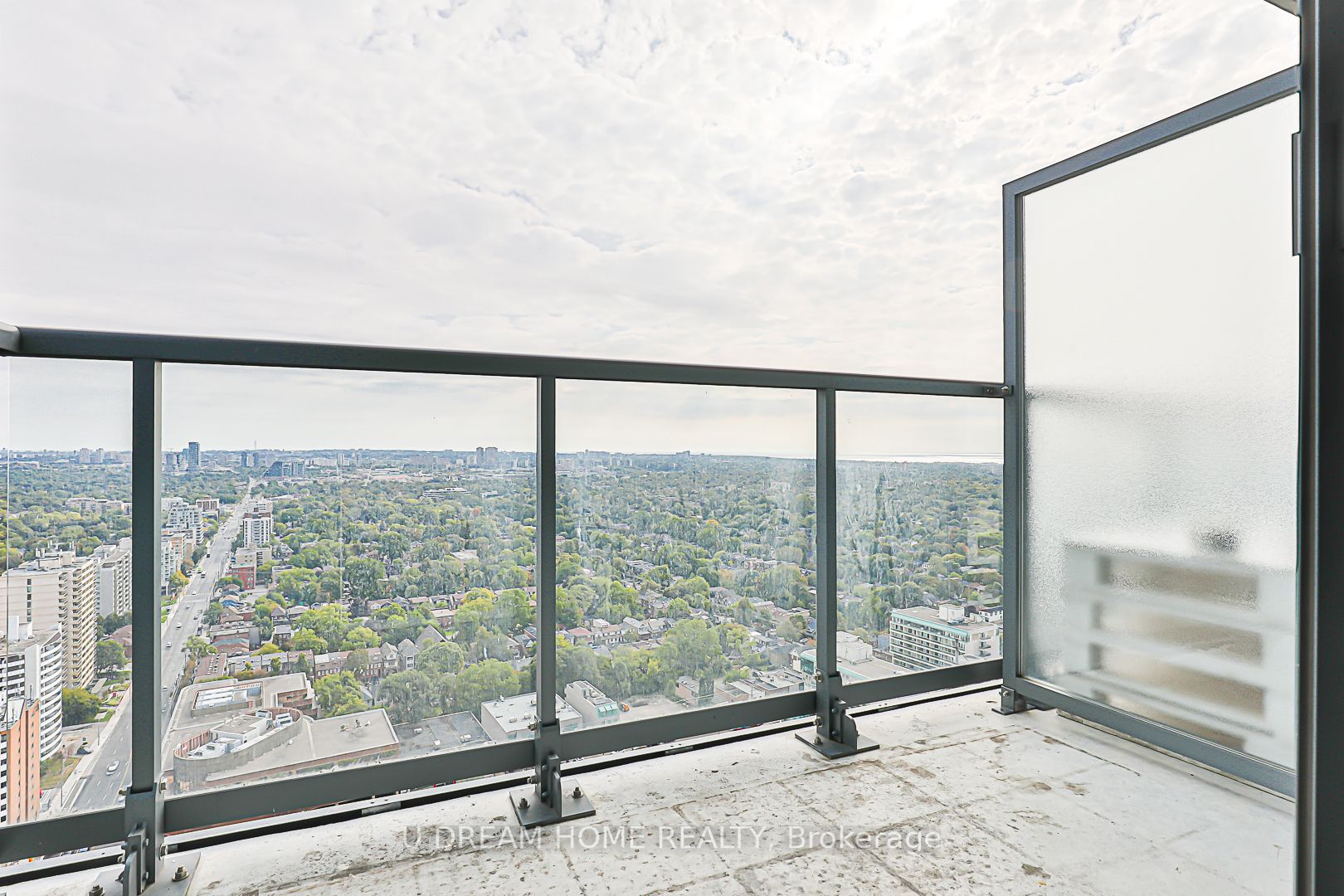 125 Redpath Ave, #Ph111