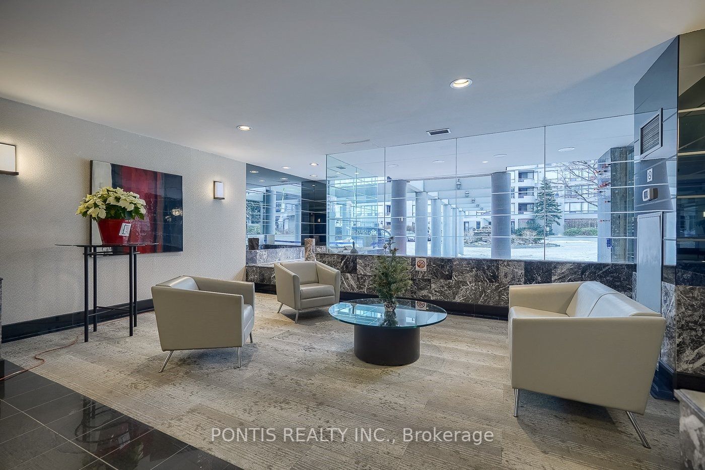 5785 Yonge St, #209