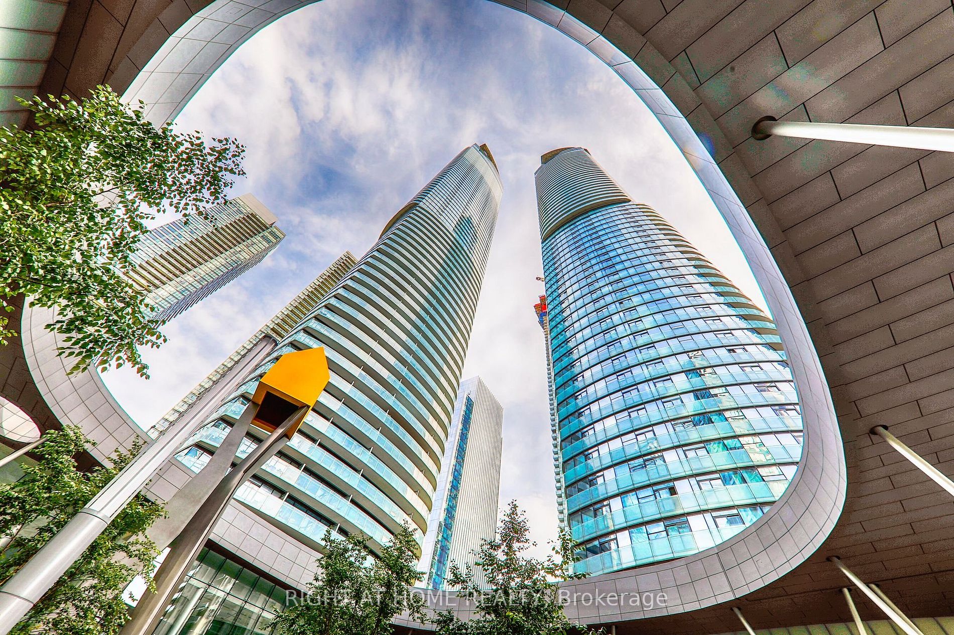 12 York St, #3002