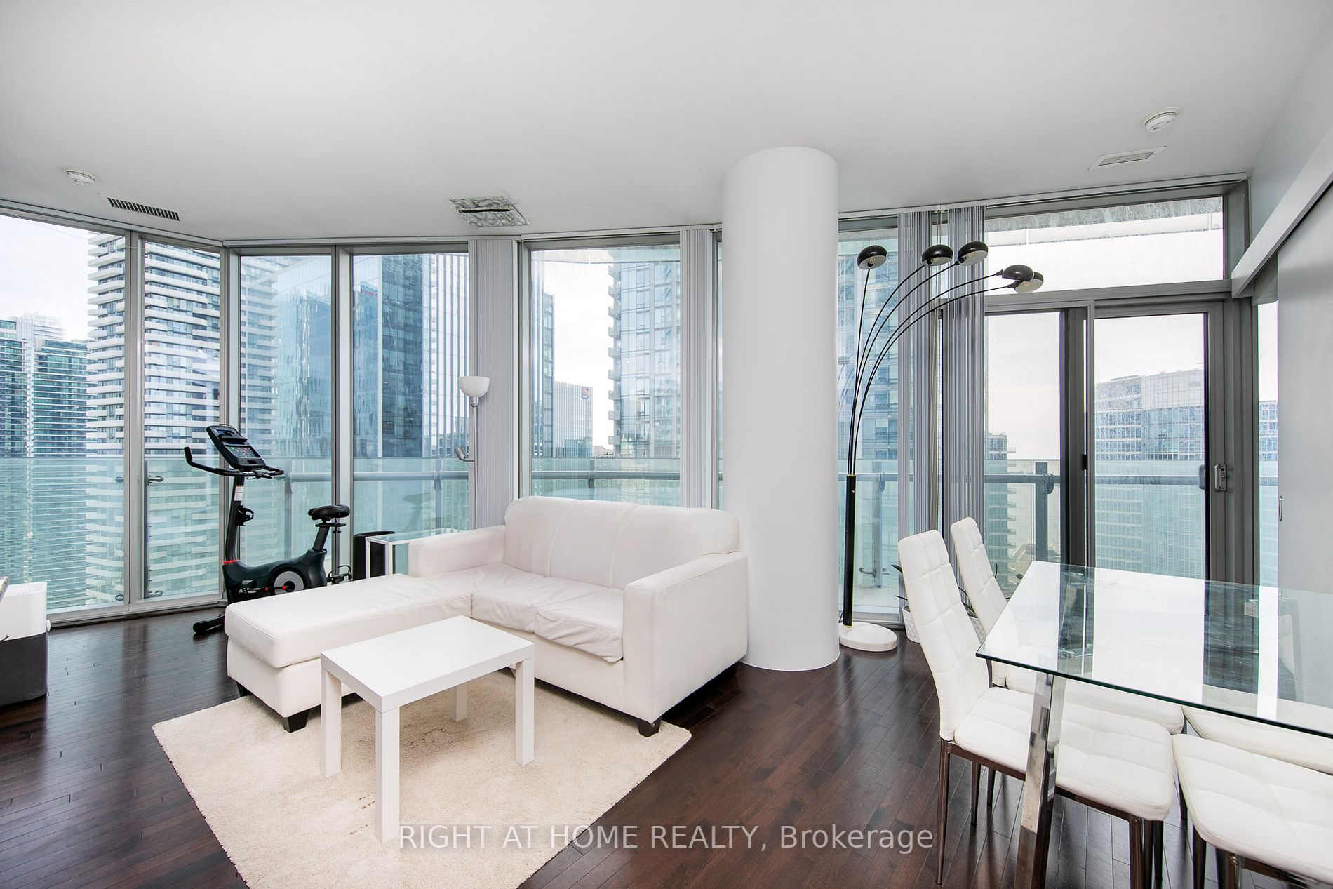 12 York St, #3002