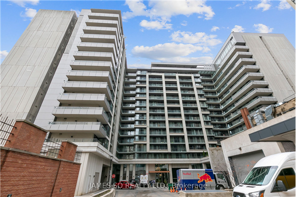 111 Elizabeth St N, Toronto