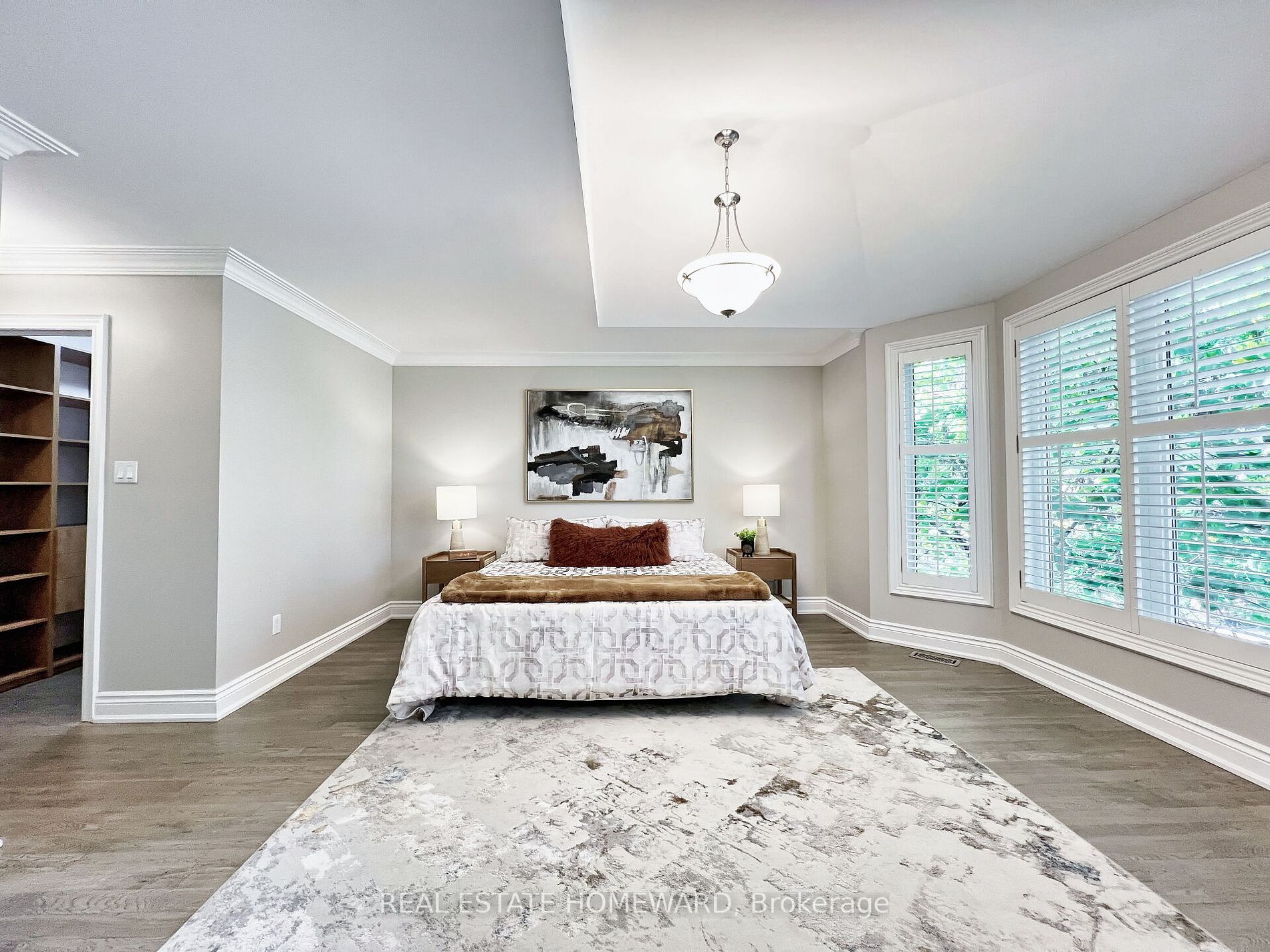 307 Deloraine Ave