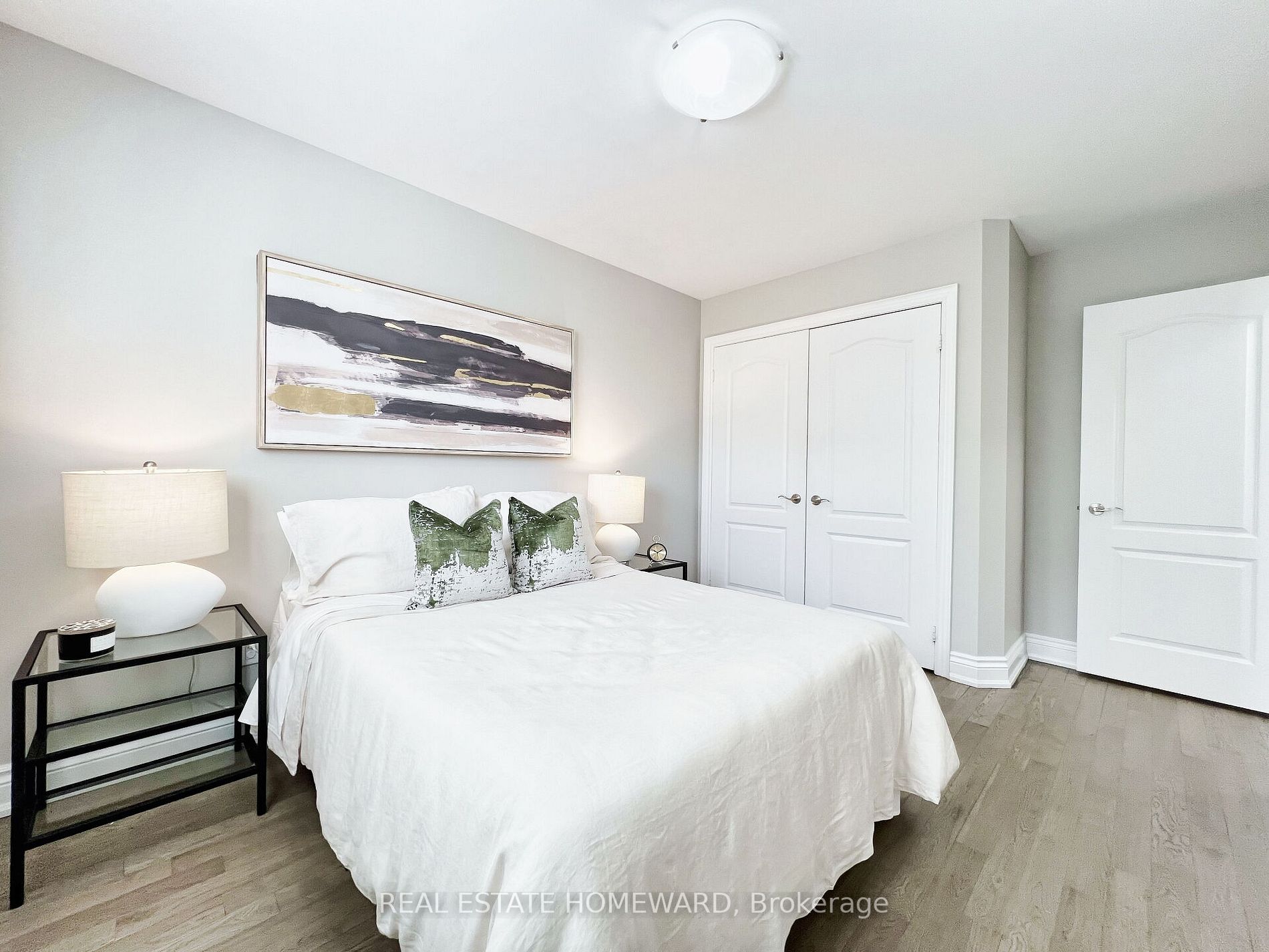307 Deloraine Ave