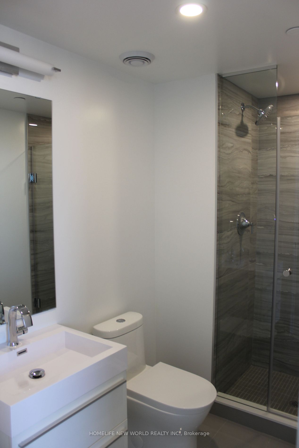 39 Roehampton Ave, #2708